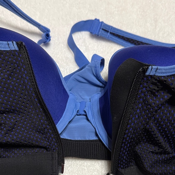 VSX Black and Blue Sports Bra - Picture 5 of 7